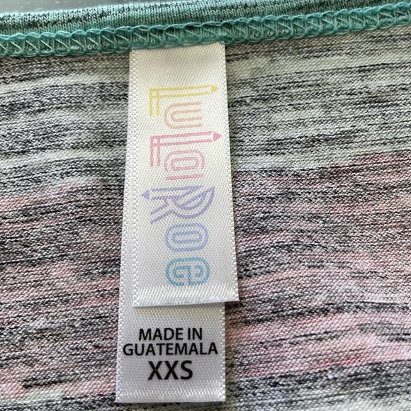 LulaRoe Striped & Microstriped Printed Perfect T High Low Top-#0230 - Picture 11 of 12